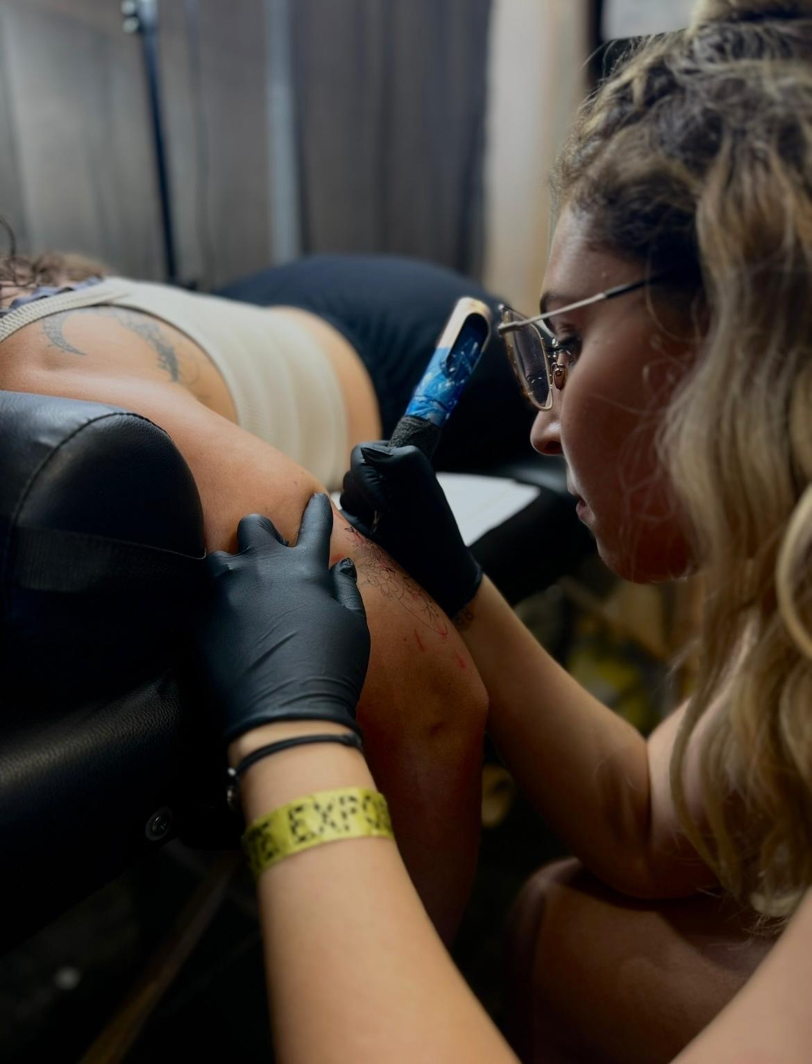 Photo - Lady Ink Tattoo